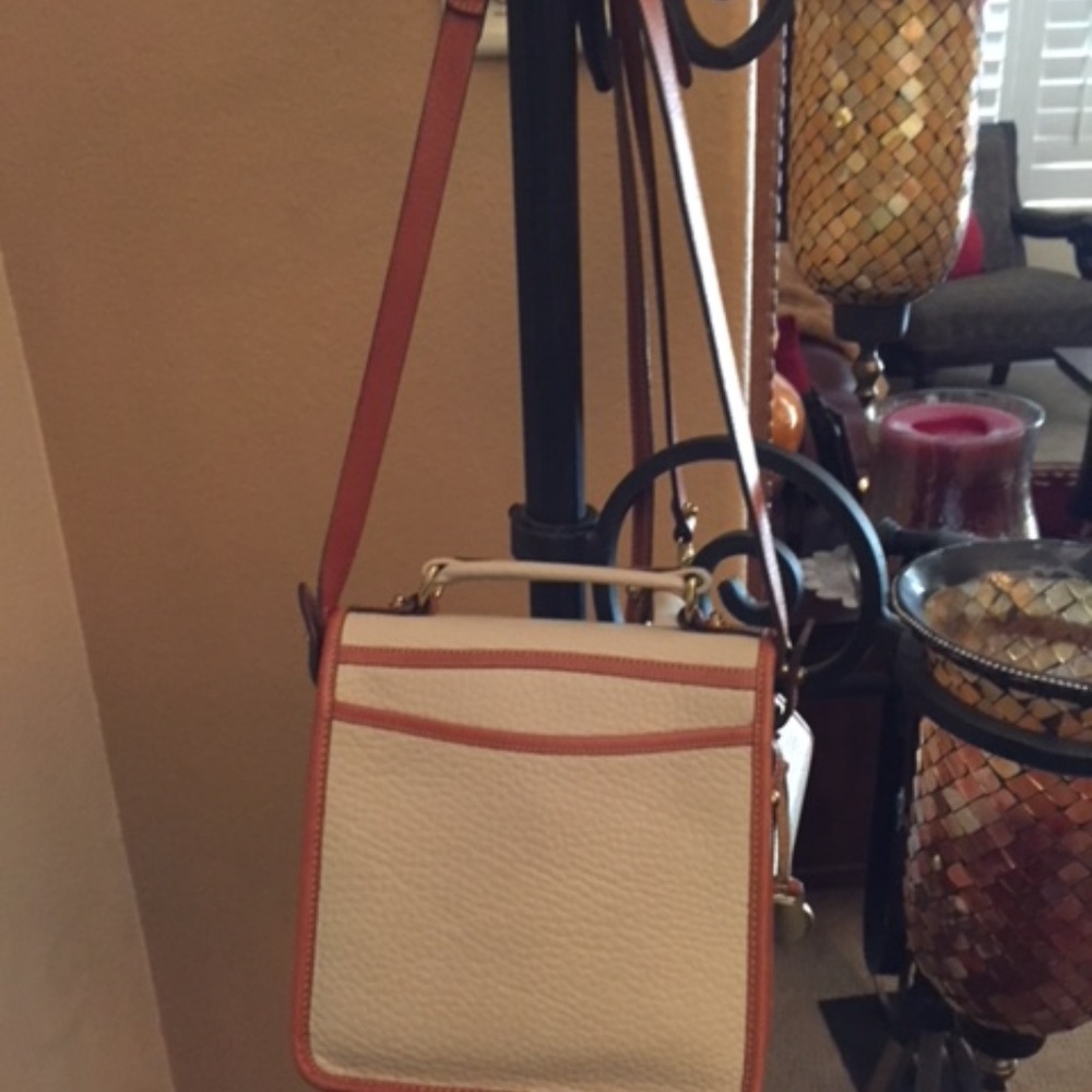 Handbag - Picture 3 of 3
